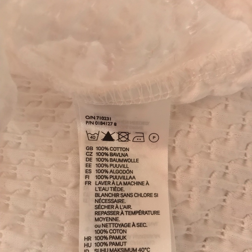 H&M WHITE FRONT ZIP SKATER WAFFLE-KNIT DRESS - Picture 6 of 6